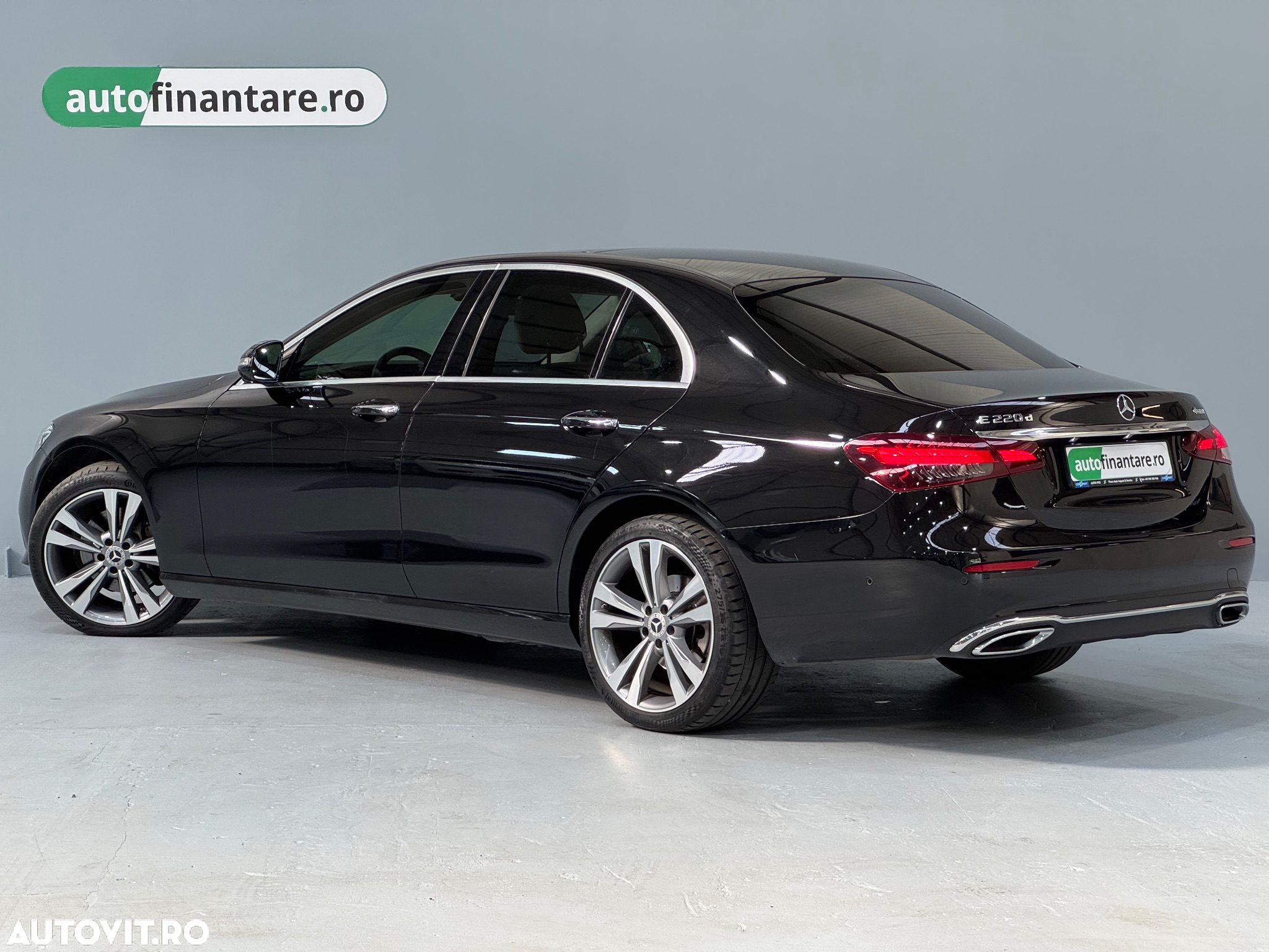 Mercedes-Benz E 220 d 4MATIC Aut. - 14