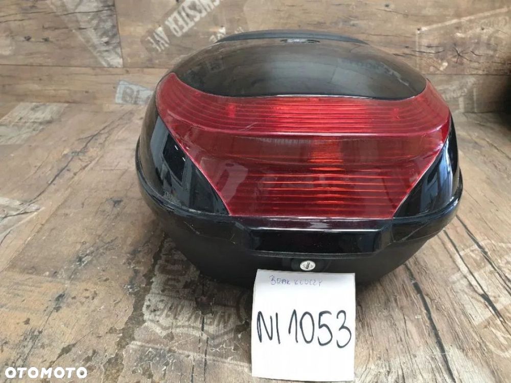 Kufer centralny z oparciem - 1