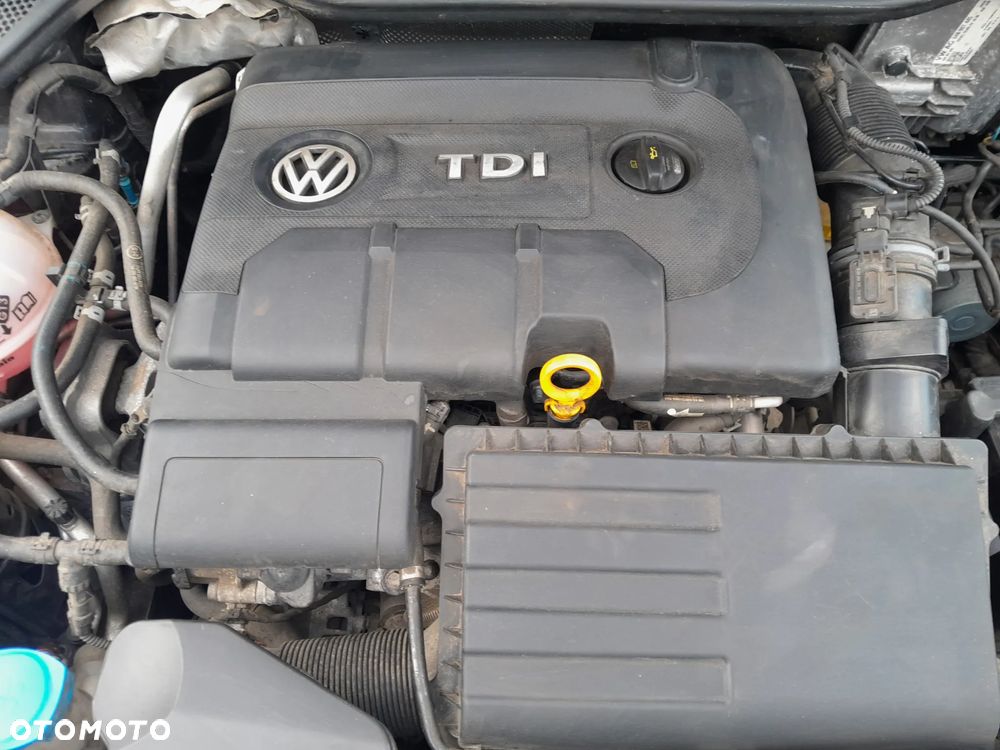 Volkswagen Polo 1.4 TDI Blue Motion Technology Lounge - 26
