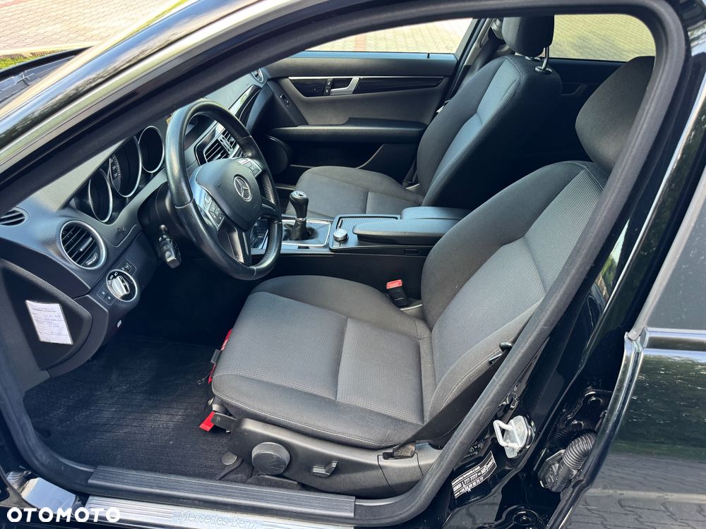 Mercedes-Benz Klasa C 200 (BlueEFFICIENCY) - 13