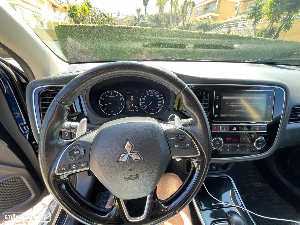 Mitsubishi Outlander 2.0 Kaiteki CVT - 4