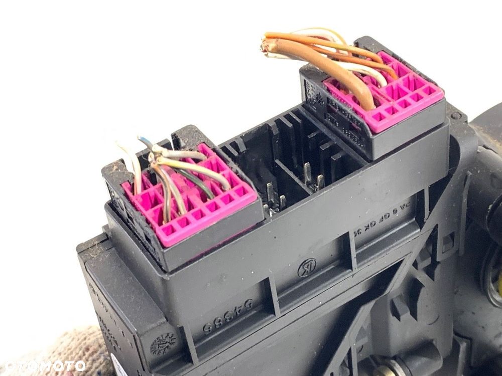 PODNOŚNIK SZYBY LEWY PRZÓD  VW TRANSPORTER V Autobus (7HB, 7HJ, 7EB, 7EJ) 2003 - 2015 2.5 TDI 96 - 4