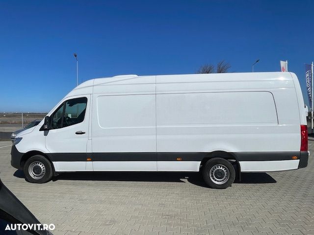 Mercedes-Benz Sprinter - 2