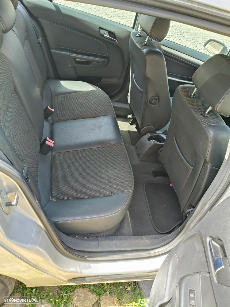 Opel Astra 1.3 CDTI Edition - 4