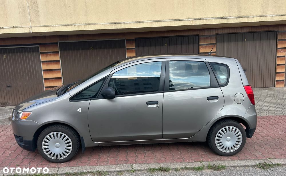 Mitsubishi Colt - 3