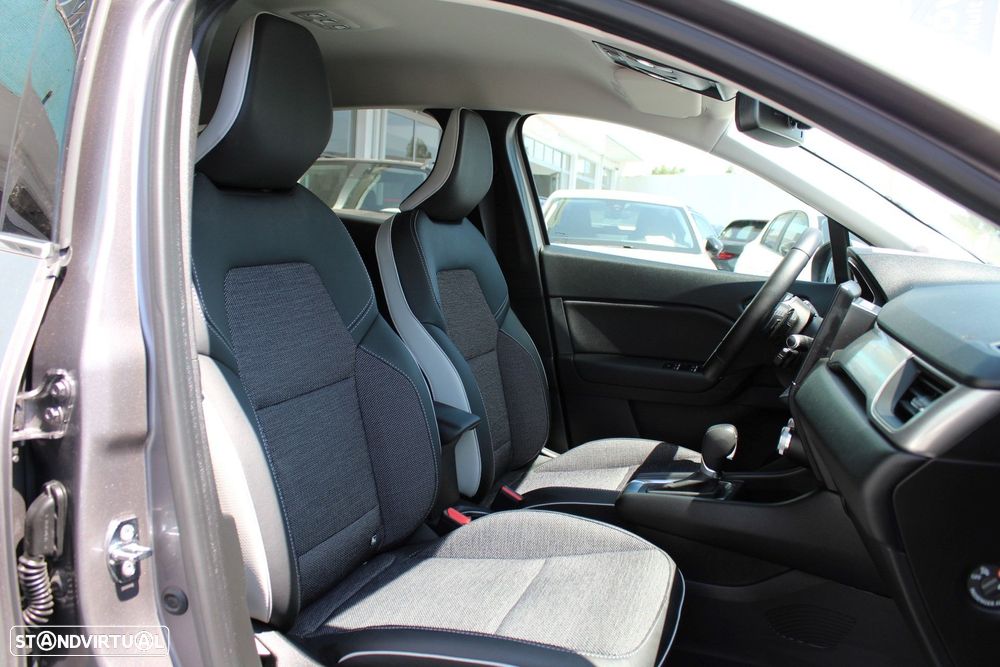 Renault Captur 1.3 TCe Exclusive EDC - 11