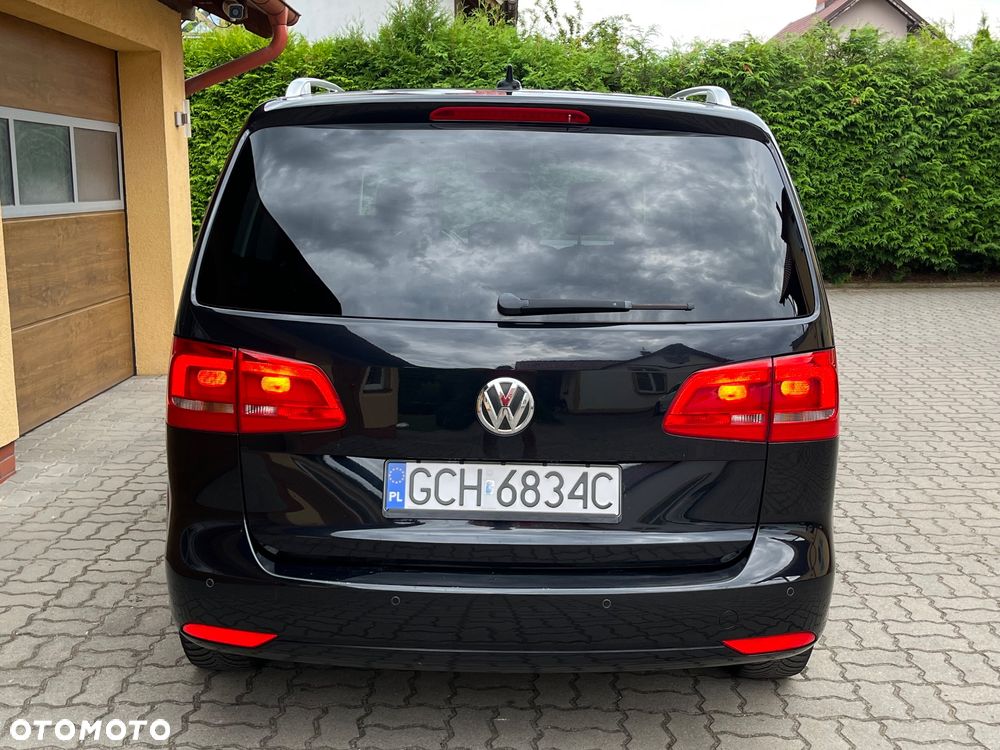 Volkswagen Touran - 4