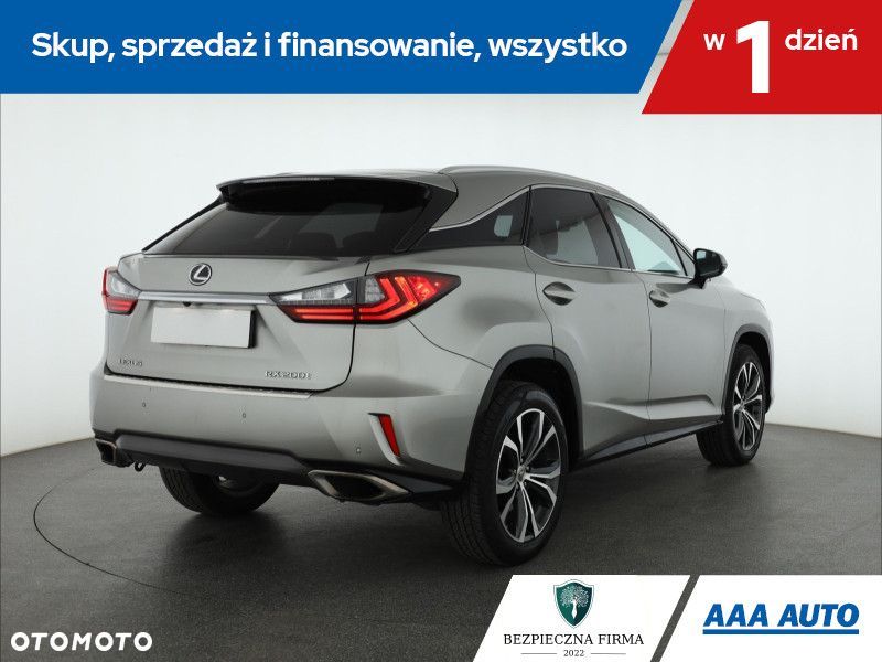 Lexus RX - 7