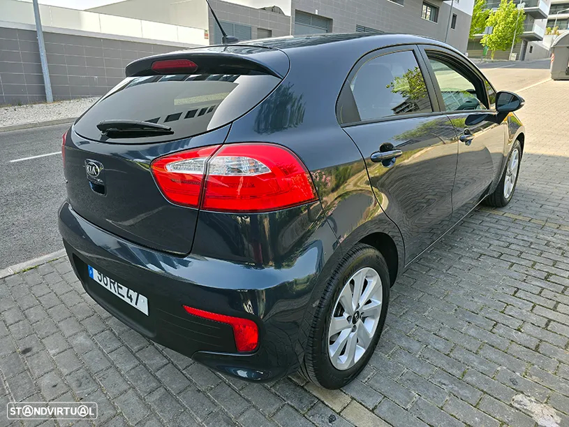Kia Rio 1.2 CVVT More - 6