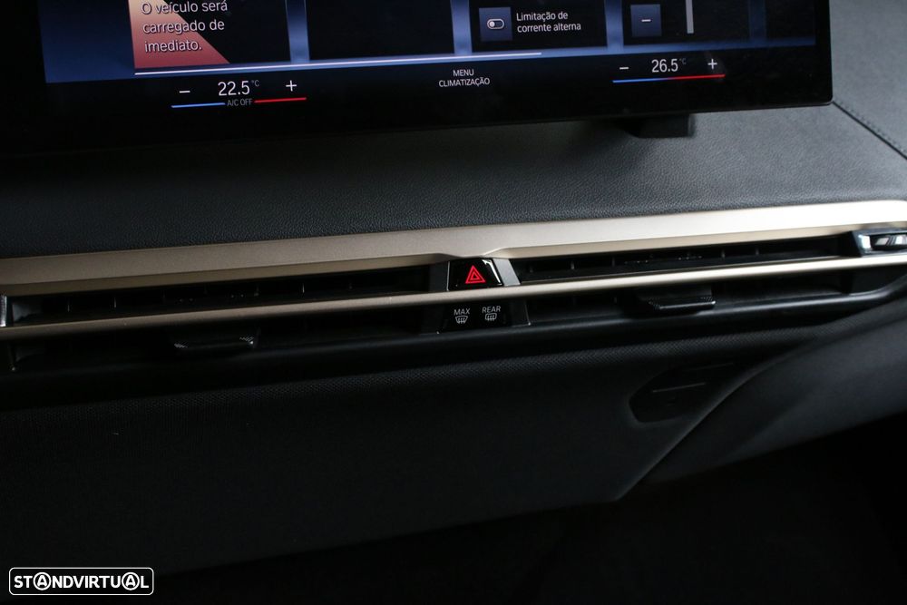 BMW iX xDrive 40 Pack Desportivo - 33