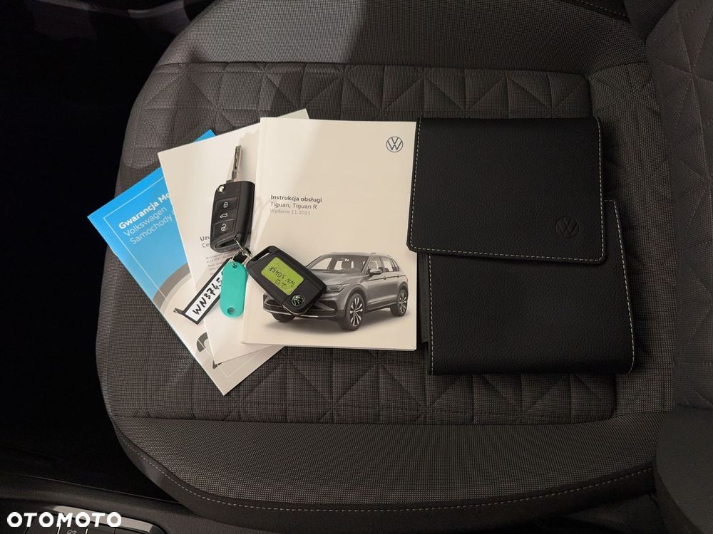 Volkswagen Tiguan - 32