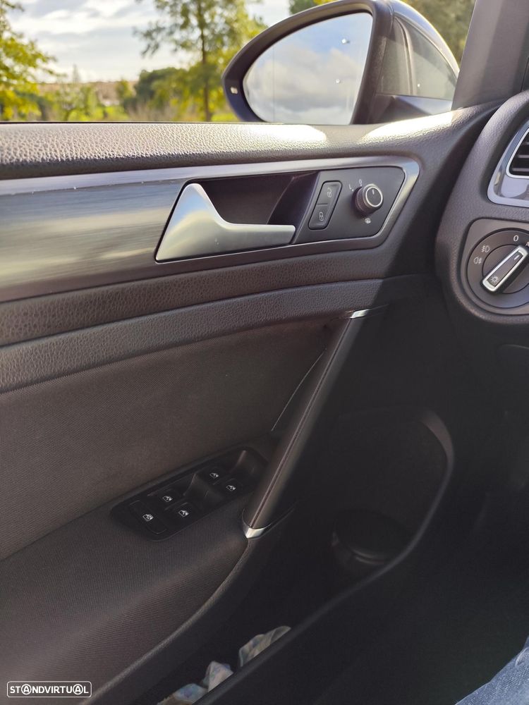 VW Golf Variant 1.6 TDi Confortline - 26