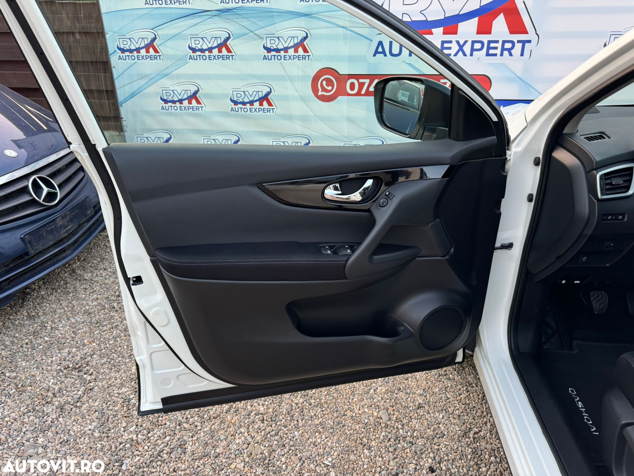 Nissan Qashqai 1.5 DCI N-CONNECTA - 11