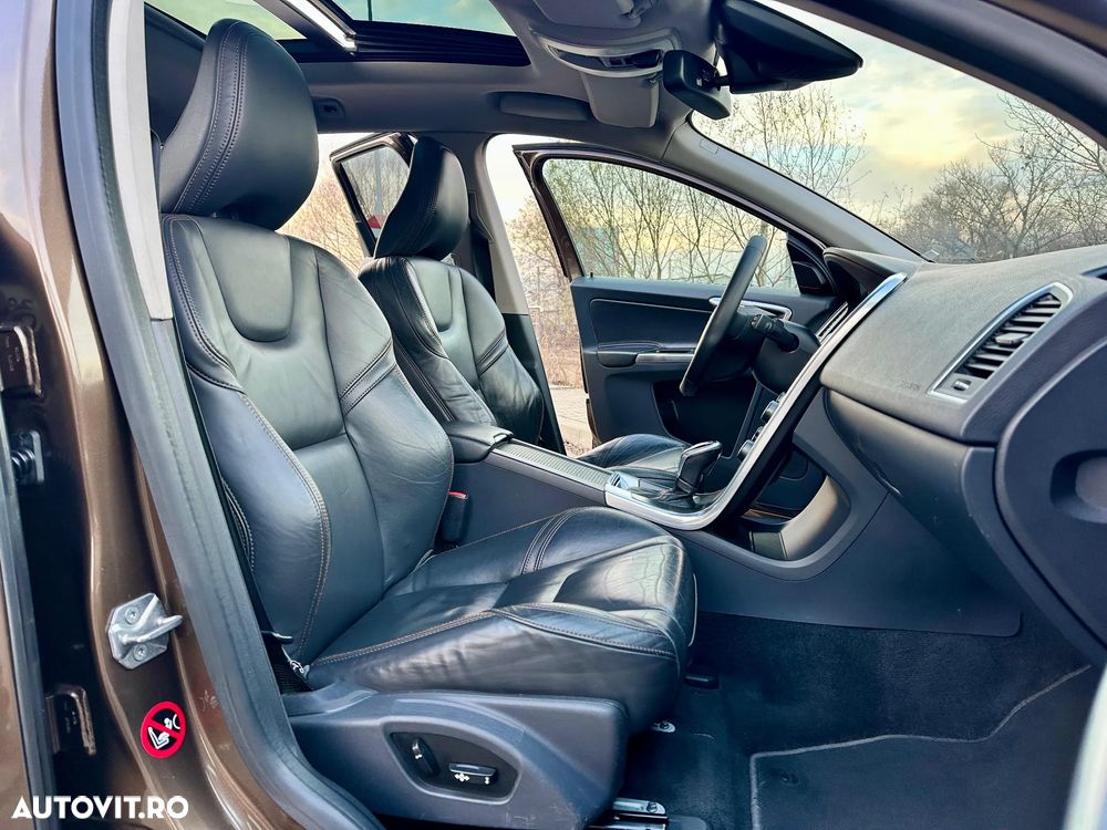 Volvo XC 60 D4 Geartronic Ocean Race - 26