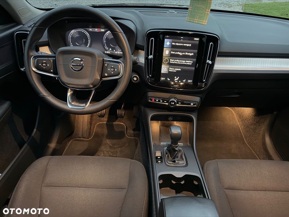 Volvo XC 40 D3 SCR Momentum - 11