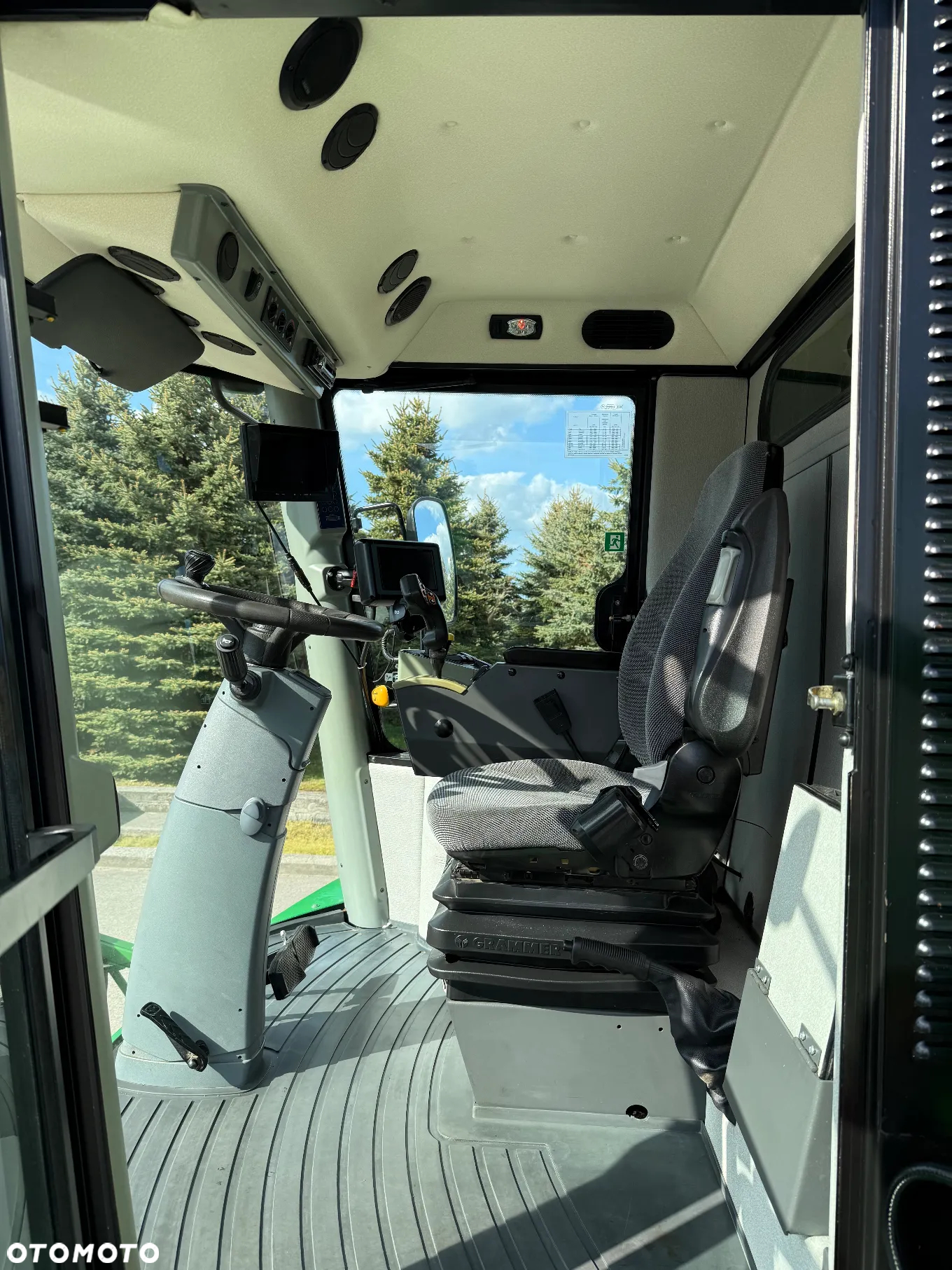 John Deere W 330 - 20