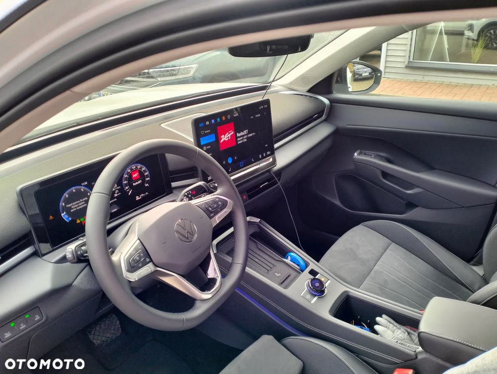 Volkswagen T-Roc 1.5 eTSI Style DSG - 28