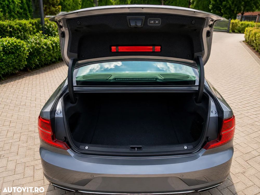 Volvo S90 T5 Momentum - 4