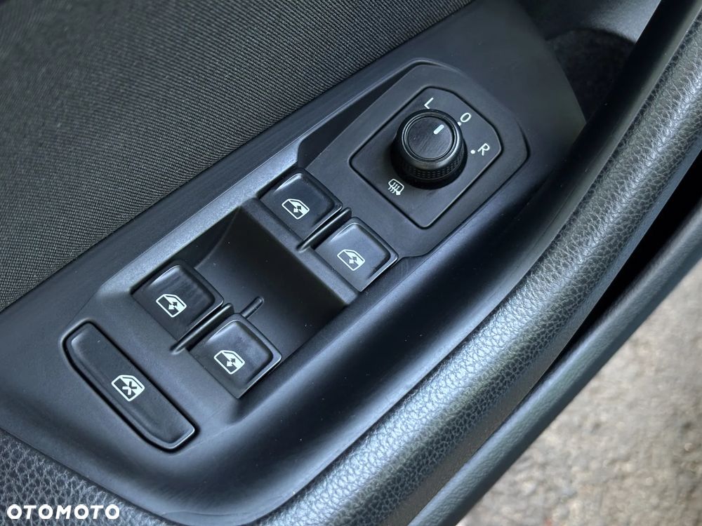 Volkswagen Passat 2.0 TDI BMT Comfortline - 28