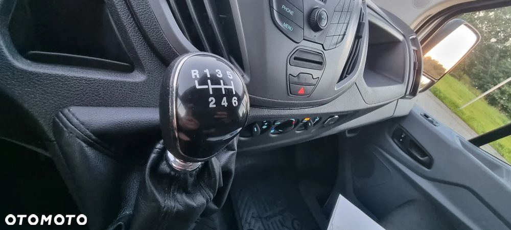 Ford Transit - 24