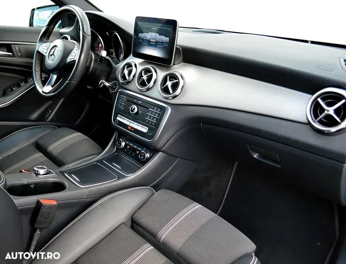 Mercedes-Benz GLA 200 (CDI) d 7G-DCT AMG Line - 17