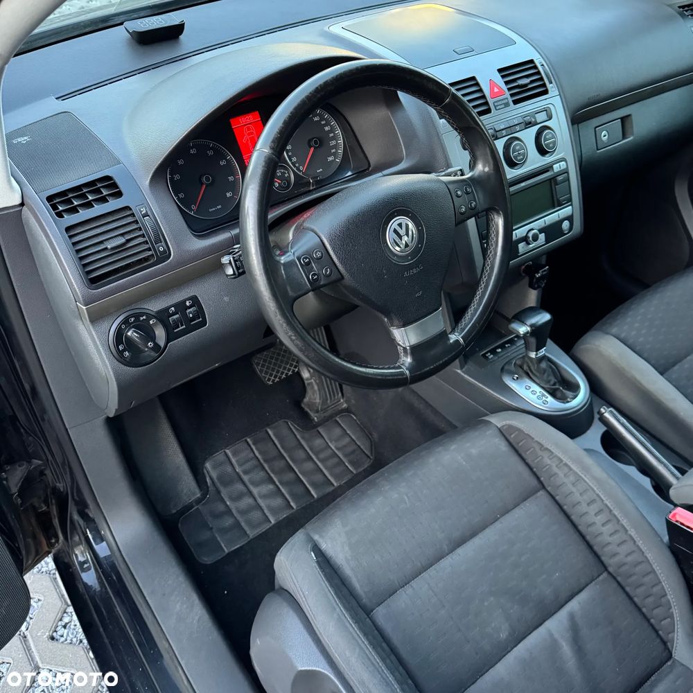 Volkswagen Touran 1.4 TSI Trendline DSG - 18
