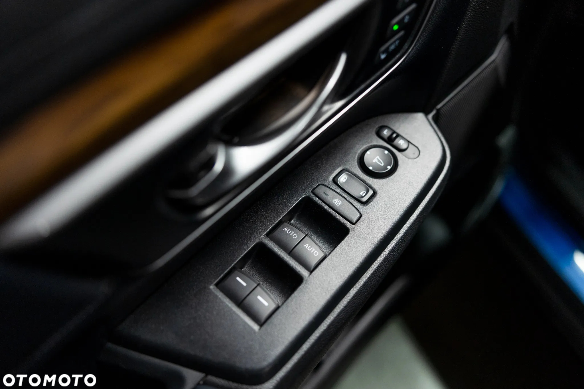 Honda CR-V 1.5T 4WD CVT Executive - 23