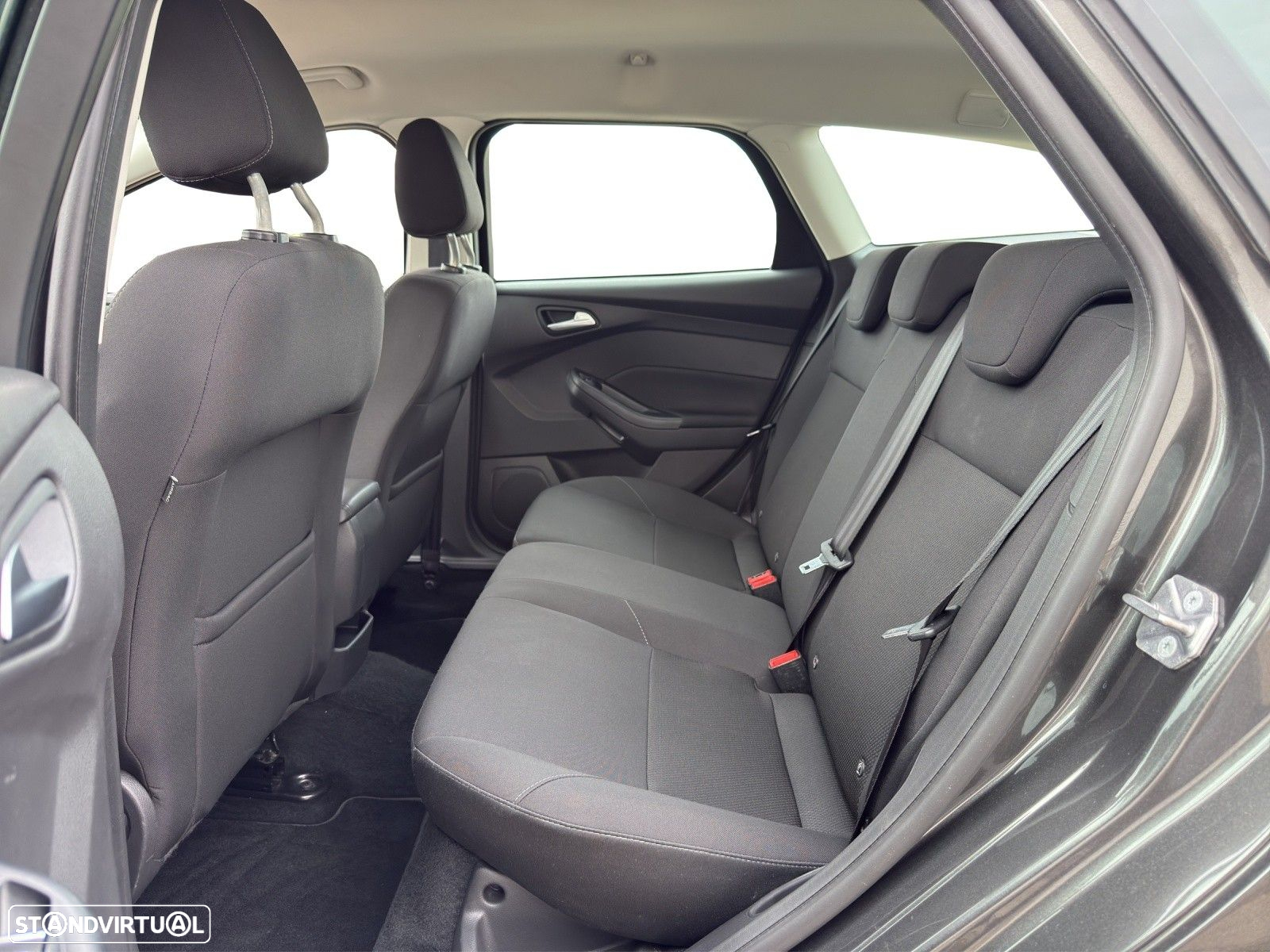 Ford Focus SW 1.0 EcoBoost S&S COOL&CONNECT - 12