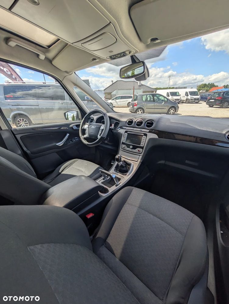 Ford Galaxy 2.2 TDCi Ghia - 15