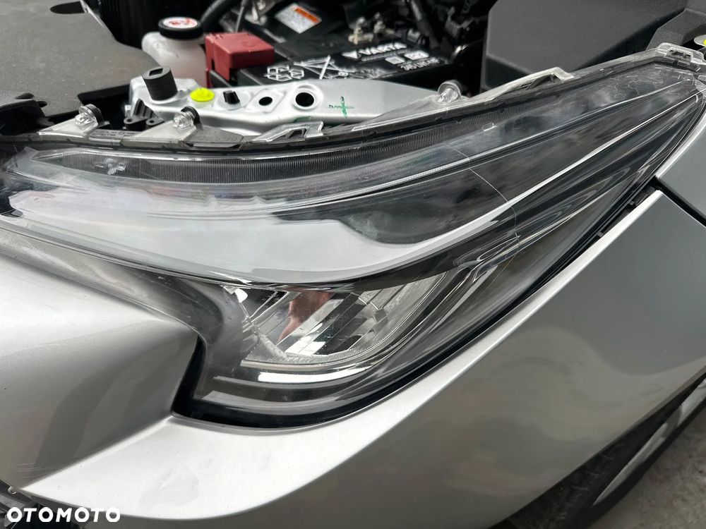 Toyota Corolla 1.8 Hybrid Comfort - 30