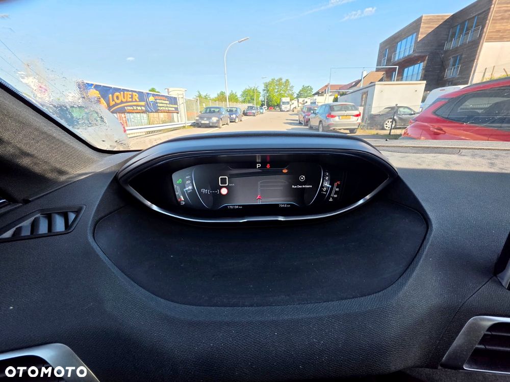 Peugeot 3008 BlueHDi 180 Stop & Start EAT6 GT - 10