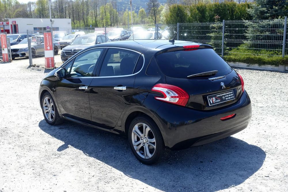 Peugeot 208 1.6 e-HDi Allure STT - 7
