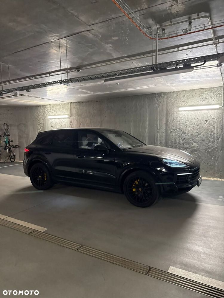 Porsche Cayenne - 6