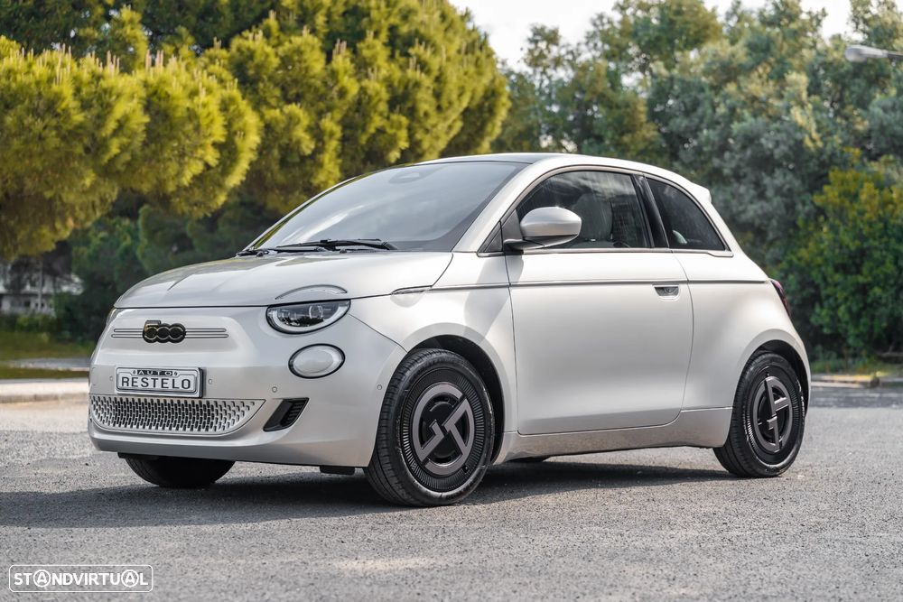 Fiat 500e 42 kWh Giorgio Armani Collector´s Edition - 1