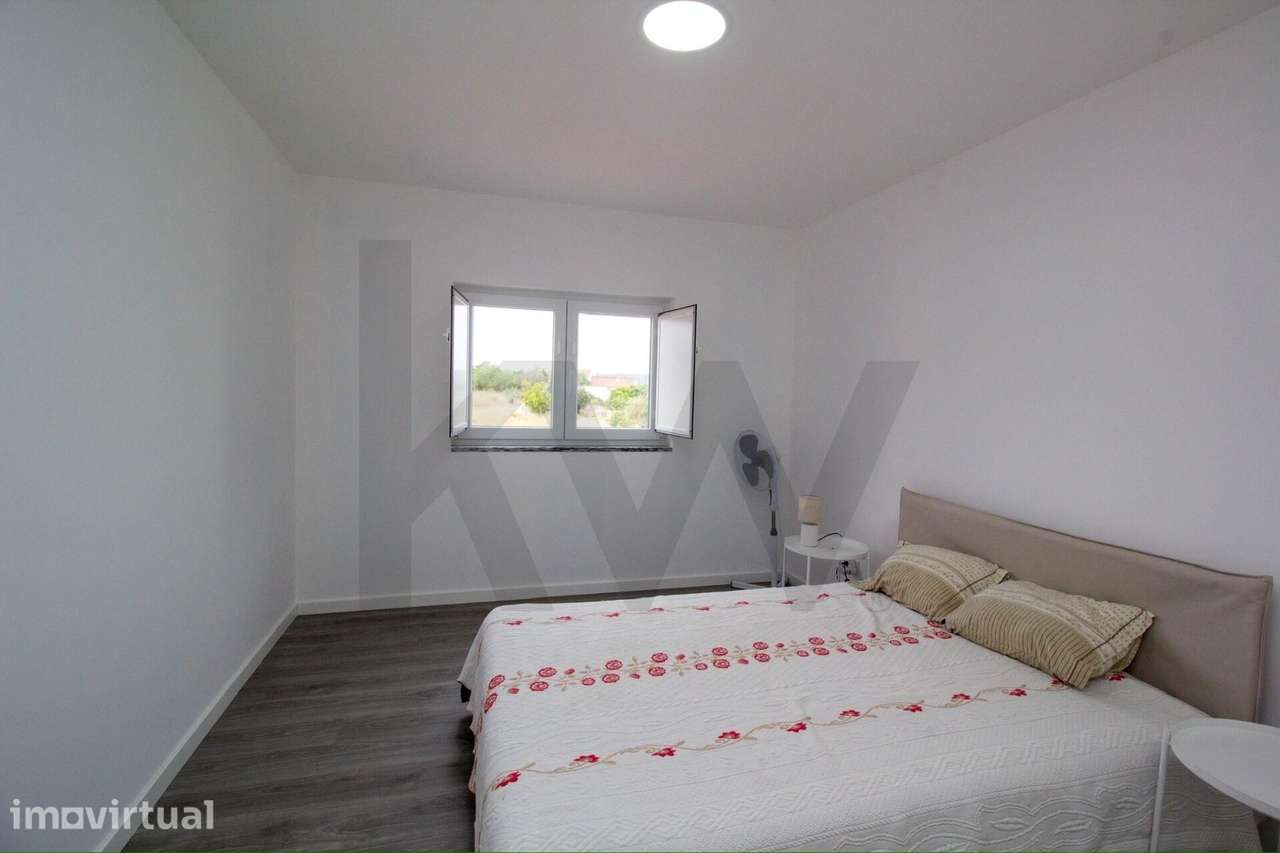 Apartamento T2 Moderno com Fantástico Logradouro Privativo de 278m2 – - Grande imagem: 3/30