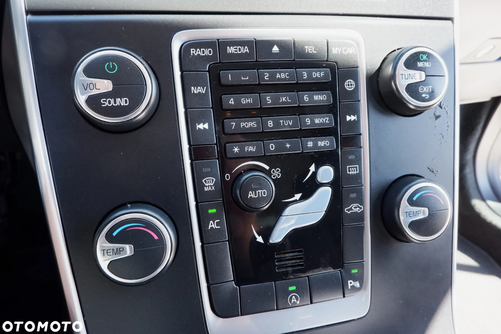 Volvo V60 D3 Geartronic Kinetic - 23