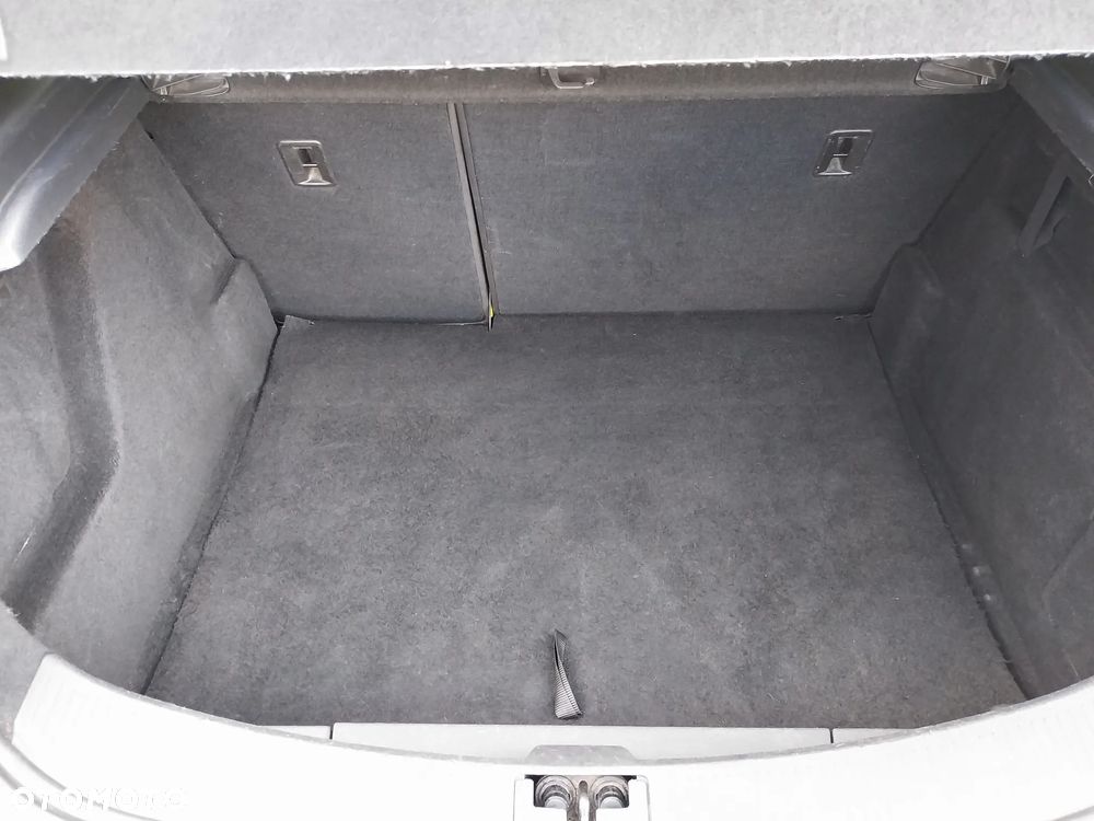 Opel Astra GTC 1.4 Turbo - 12