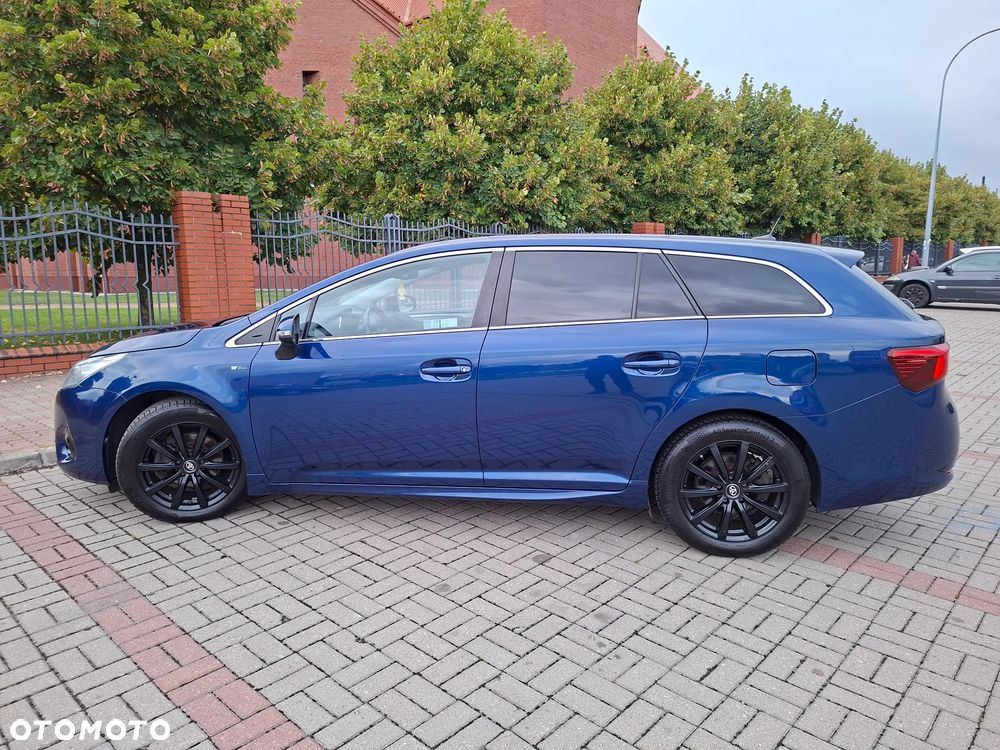 Toyota Avensis 2.0 Prestige MS - 3