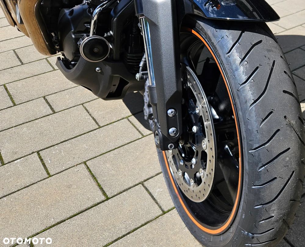 Yamaha MT - 13