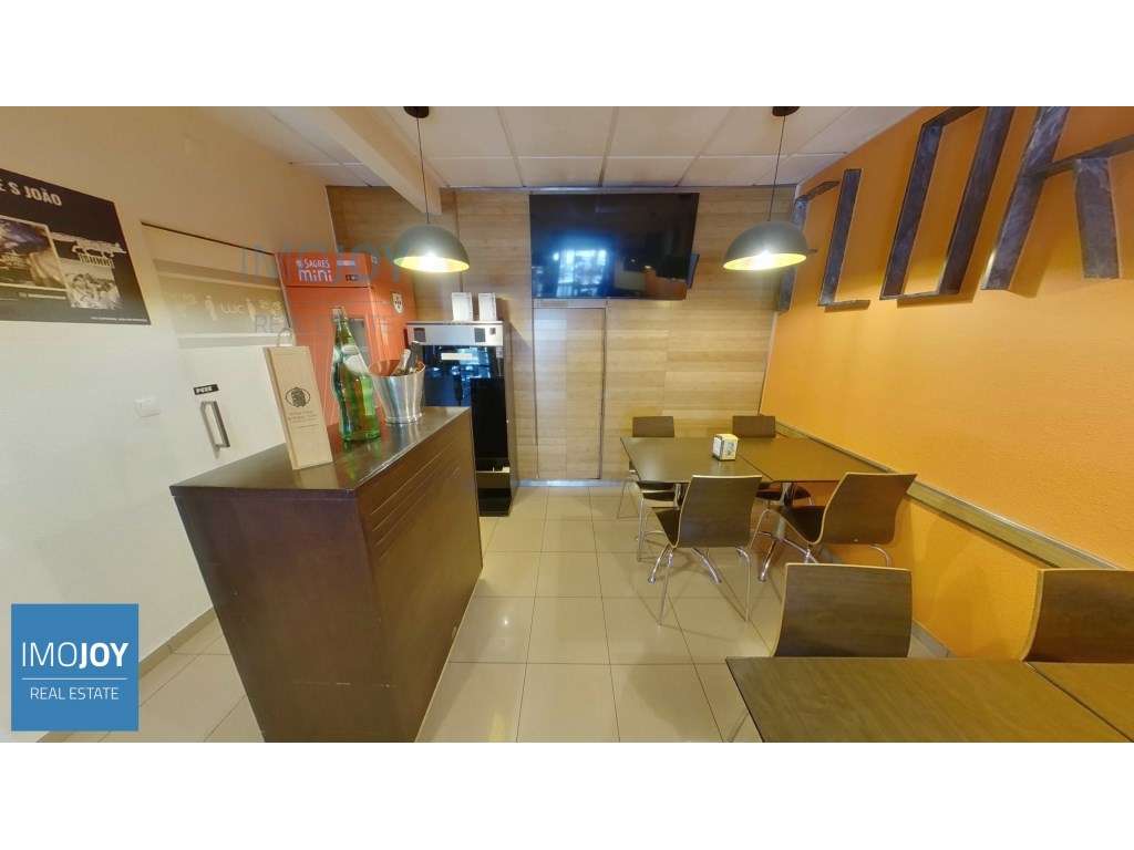 Loja em São João do Estoril - Grande imagem: 4/18