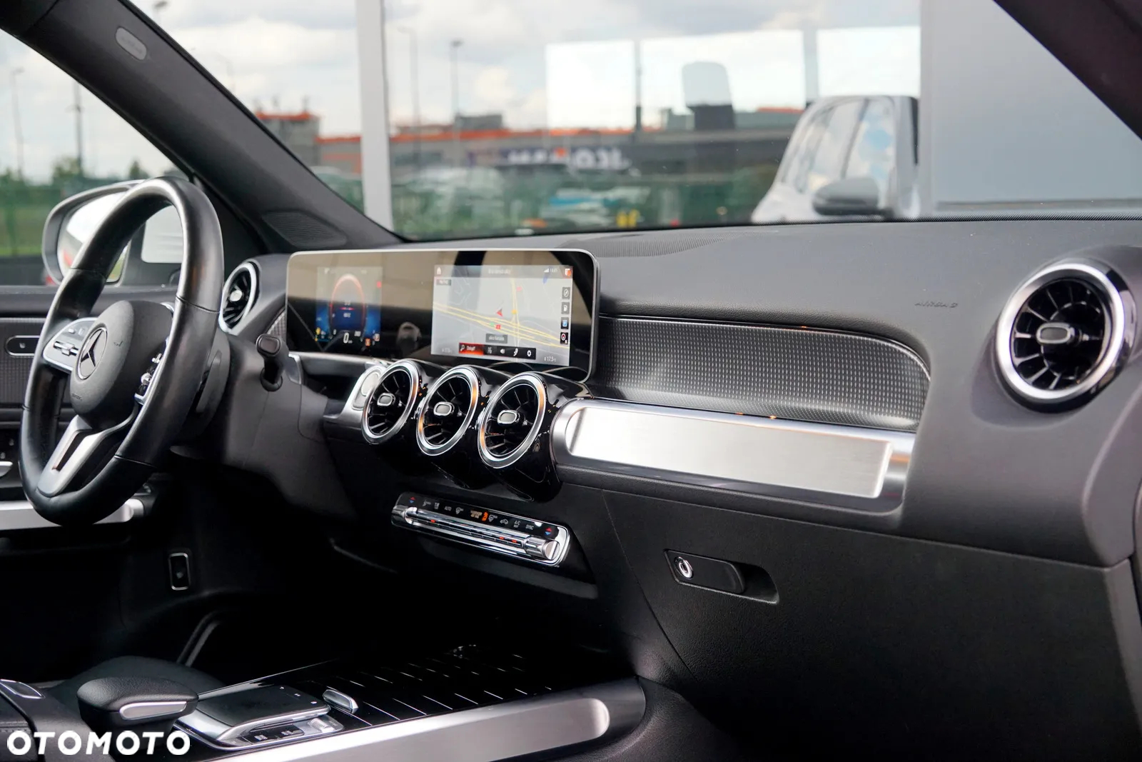 Mercedes-Benz GLB 200 7G-DCT Progressive - 23