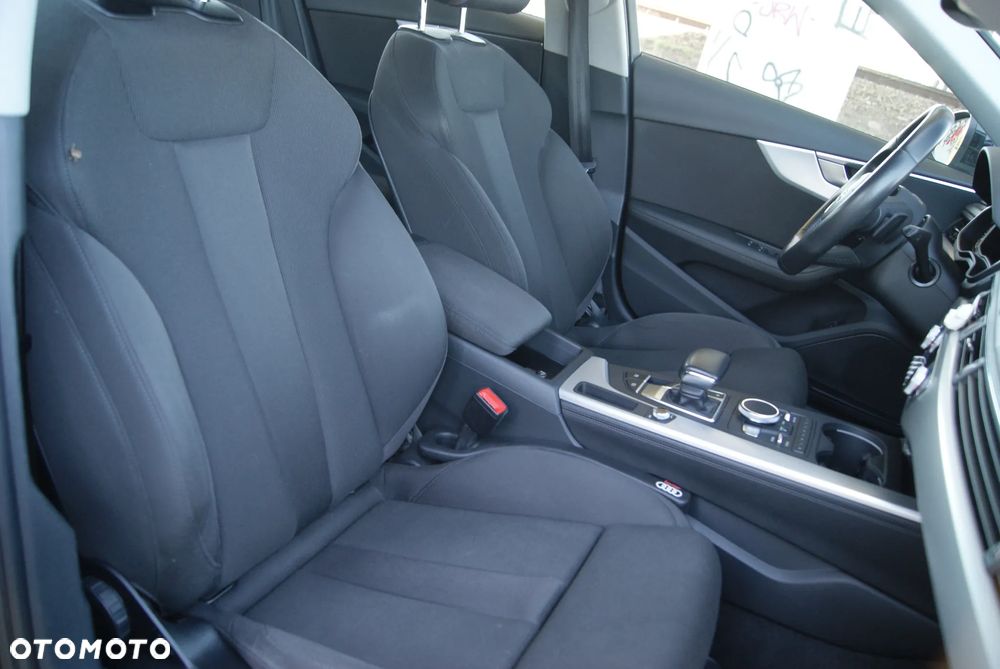 Audi A4 Avant 2.0 TDI ultra S tronic sport - 19