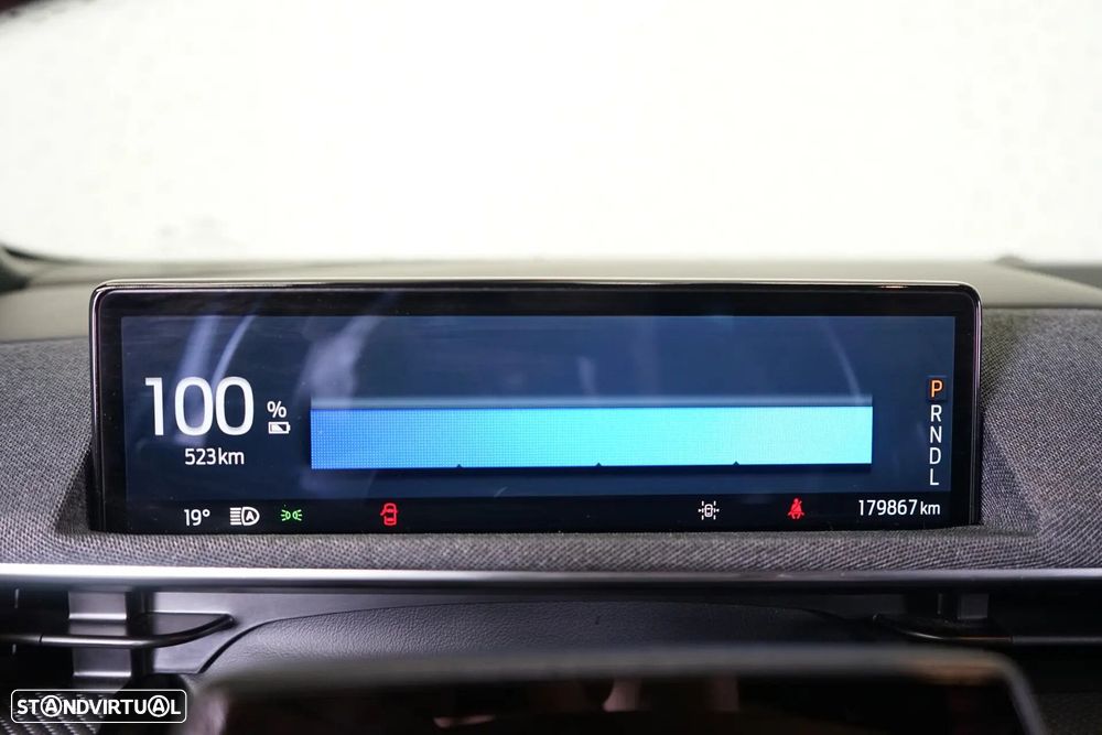 Ford Mustang Mach-E - 29