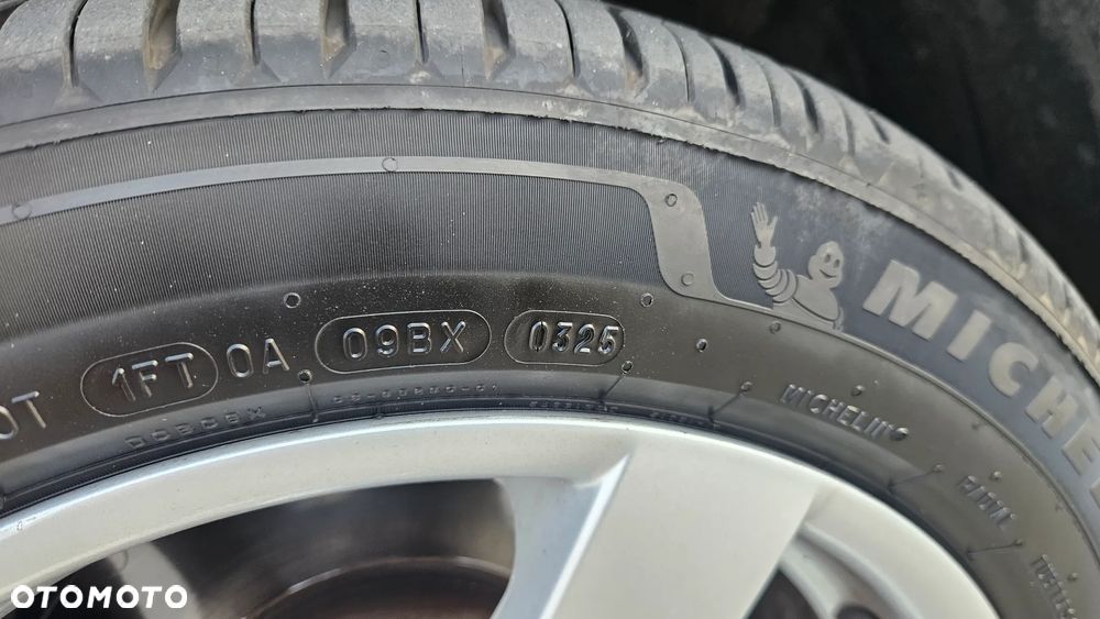 BMW Seria 5 525xi Edition Sport - 6