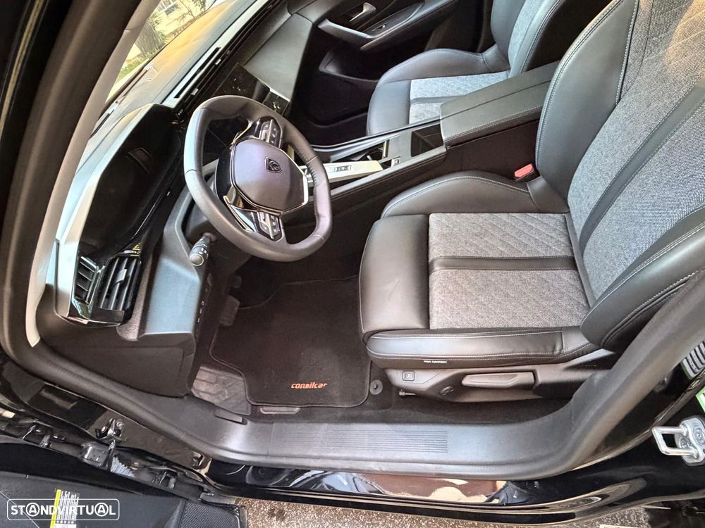 Peugeot 408 1.6 Hybrid Allure Pack e-EAT8 - 17