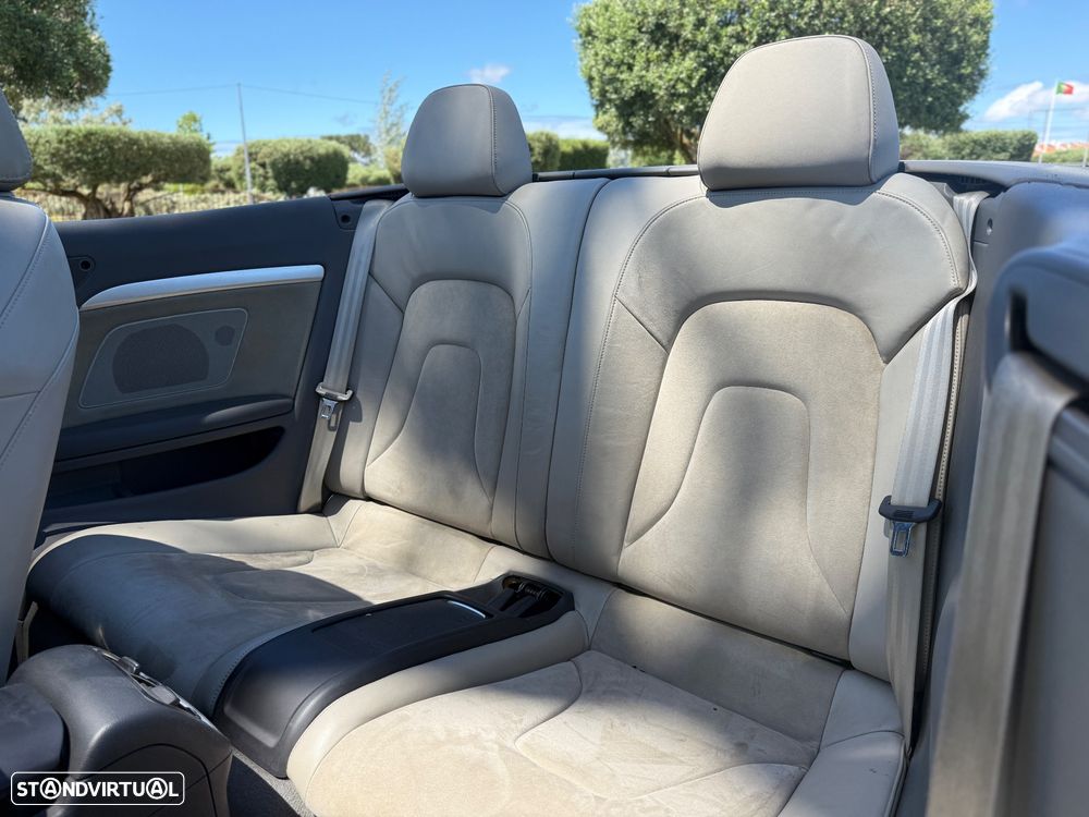 Audi A5 Cabrio 2.0 TDi - 23