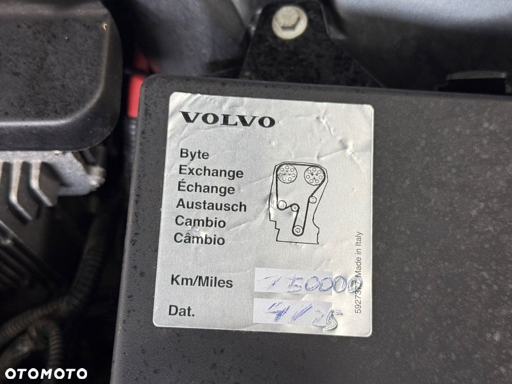 Volvo XC 90 D5 AWD Geartronic Momentum - 33