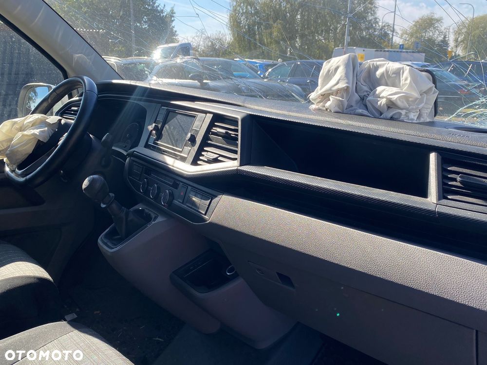 Volkswagen Transporter T6.1 - 12