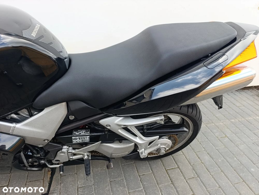 Honda VFR - 15
