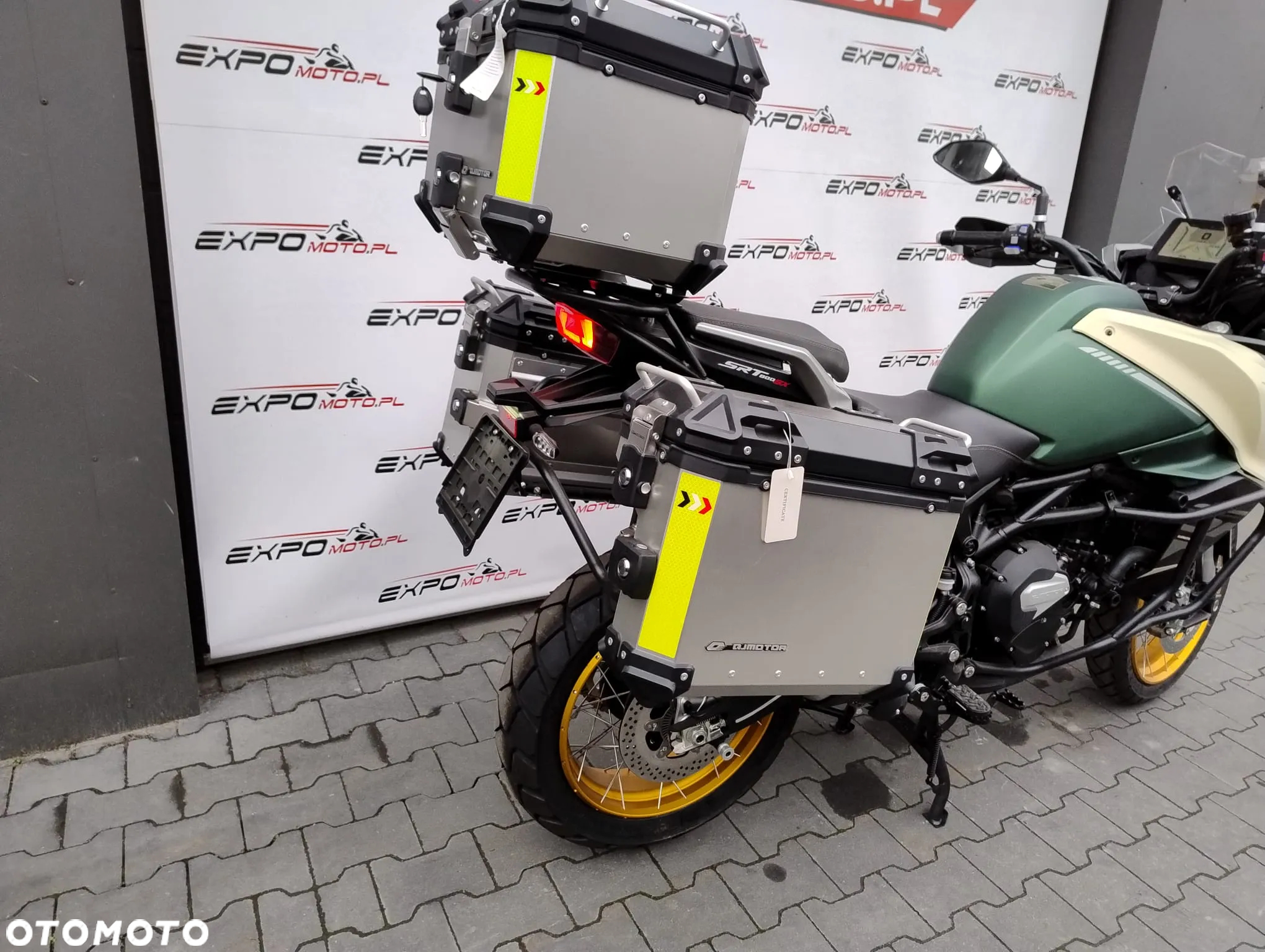 QJMOTOR SRT 800SX - 16